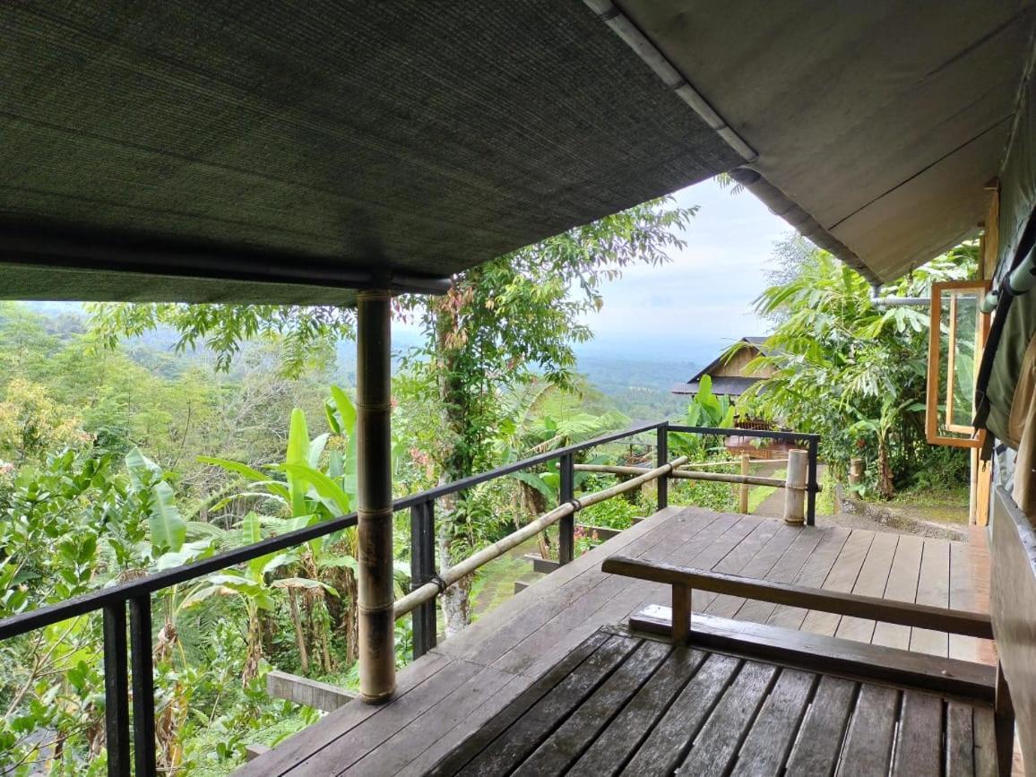 ג'טילווי Sang Giri Mountain Tent Resort מראה חיצוני תמונה